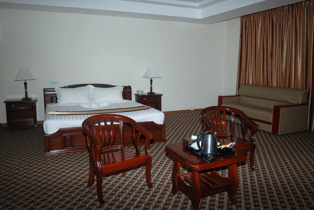Man Myanmar Hotel Naypyidaw エクステリア 写真