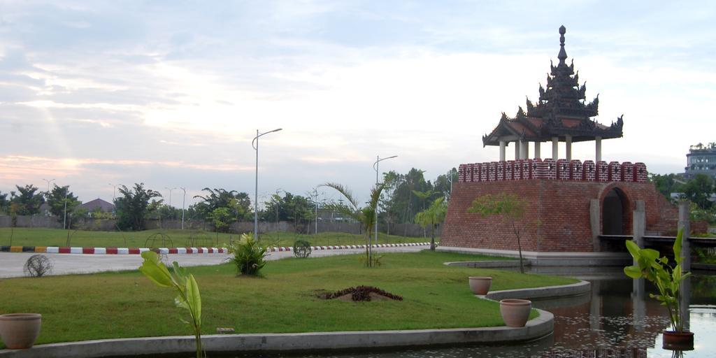 Man Myanmar Hotel Naypyidaw エクステリア 写真