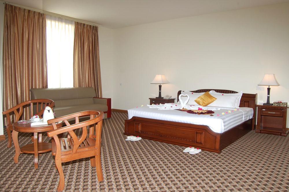 Man Myanmar Hotel Naypyidaw エクステリア 写真
