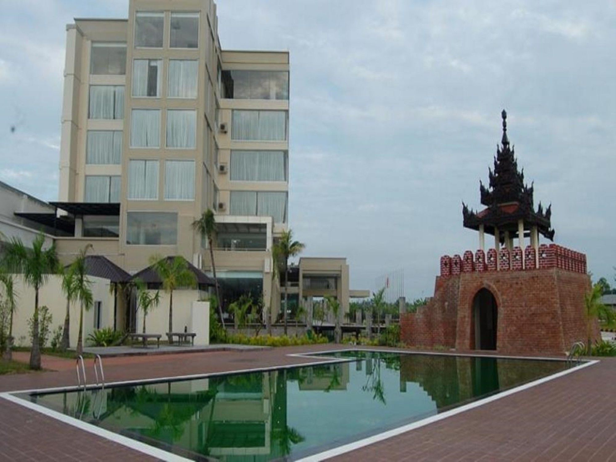 Man Myanmar Hotel Naypyidaw エクステリア 写真